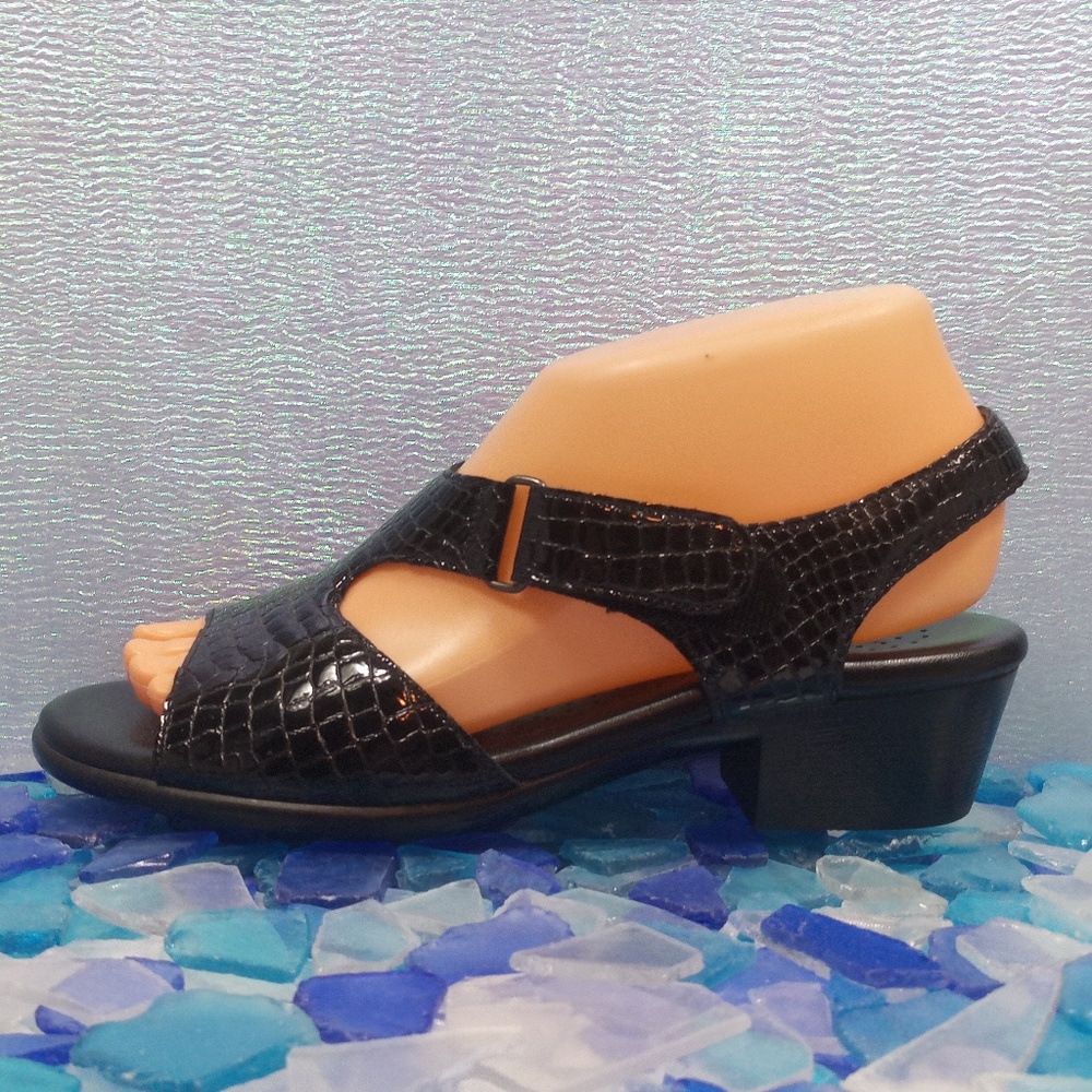 SAS leather sandals (194)